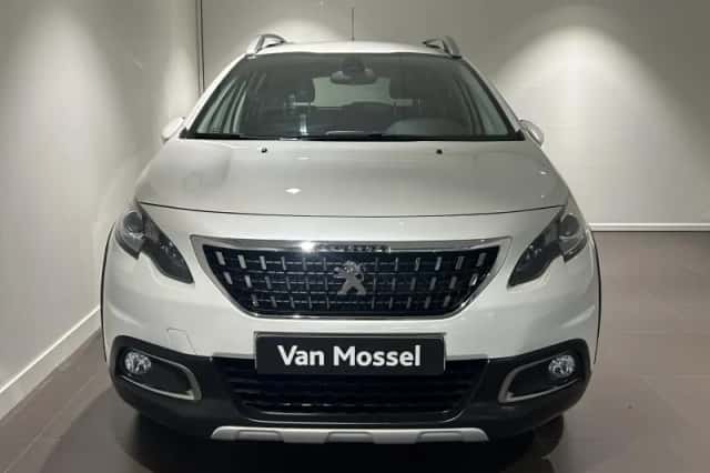 Peugeot 2008 (2018) thumbnail 3
