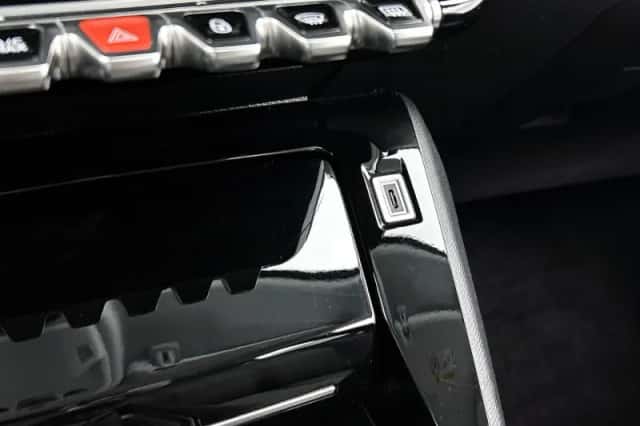 Peugeot 208 (2025) thumbnail 35