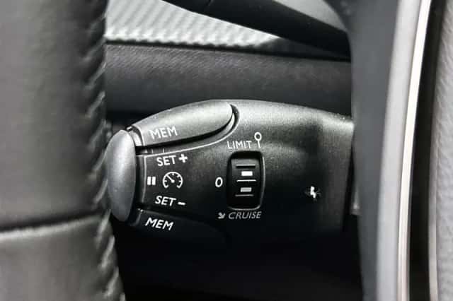 Peugeot 208 (2025) thumbnail 6