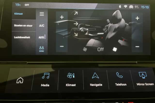 Peugeot 308 (2023) thumbnail 12