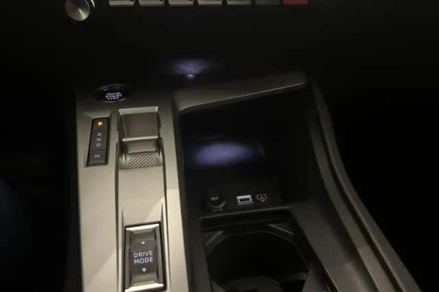 Peugeot 308 (2023) thumbnail 13