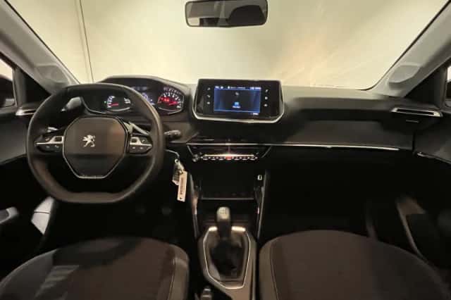 Peugeot 208 (2022) thumbnail 15
