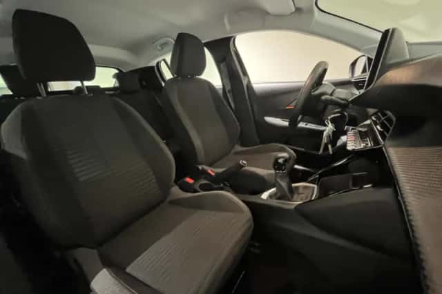 Peugeot 208 (2022) thumbnail 17