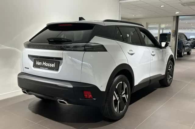 Peugeot 2008 (2024) thumbnail 4