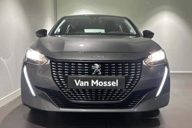 Peugeot 208 (2023) thumbnail 3
