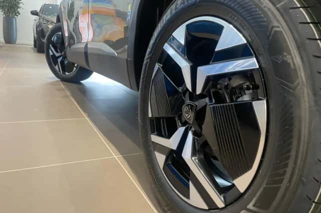 Peugeot 2008 (2024) thumbnail 21