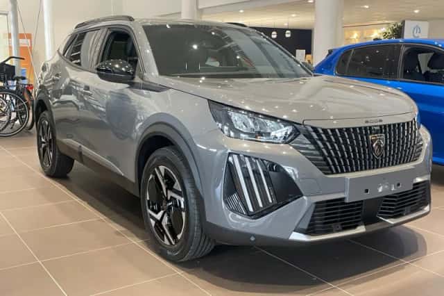 Peugeot 2008 (2024) thumbnail 4