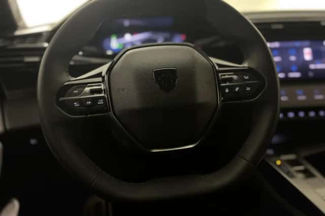 Peugeot e-308 (2024) thumbnail 6