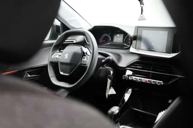 Peugeot 208 (2022) thumbnail 29