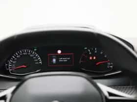Peugeot 208 (2022) thumbnail 9