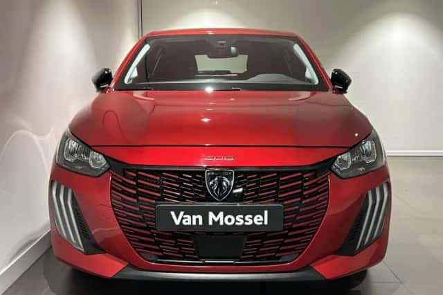 Peugeot 208 (2025) thumbnail 3