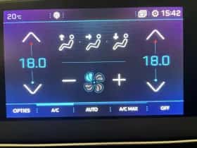 Peugeot 3008 (2020) thumbnail 12