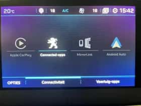 Peugeot 3008 (2020) thumbnail 9