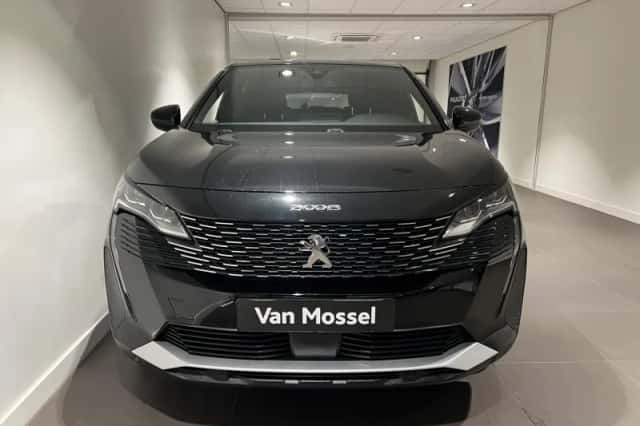 Peugeot 3008 (2024) thumbnail 3