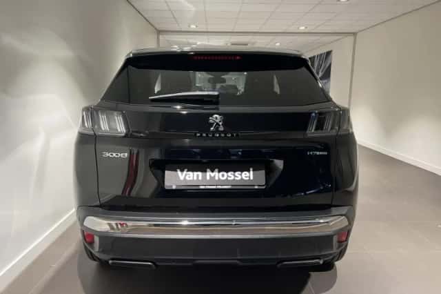 Peugeot 3008 (2024) thumbnail 4