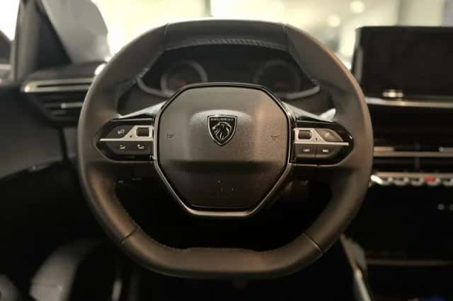 Peugeot 208 (2024) thumbnail 6