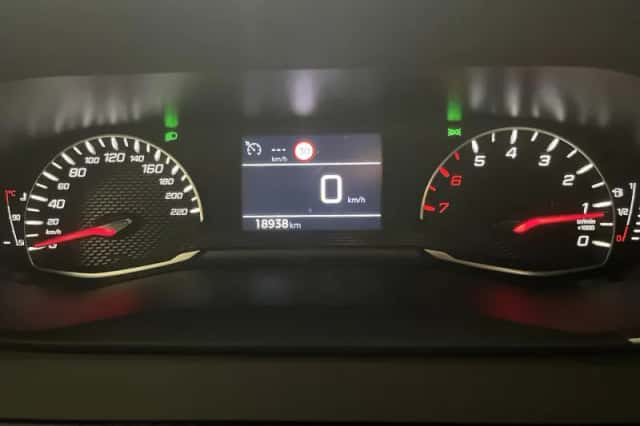 Peugeot 208 (2024) thumbnail 7