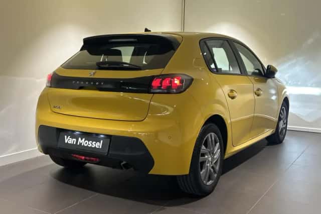 Peugeot 208 (2021) thumbnail 4