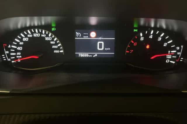 Peugeot 208 (2021) thumbnail 7