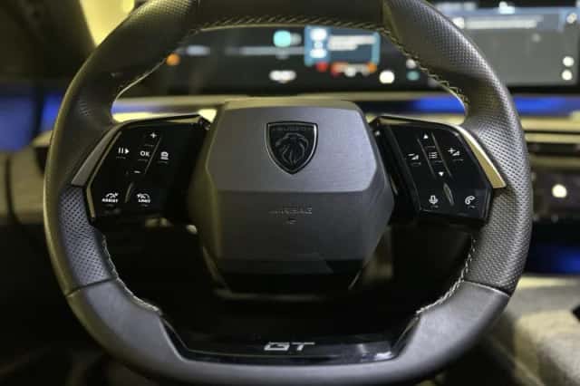 Peugeot 5008 (2025) thumbnail 6