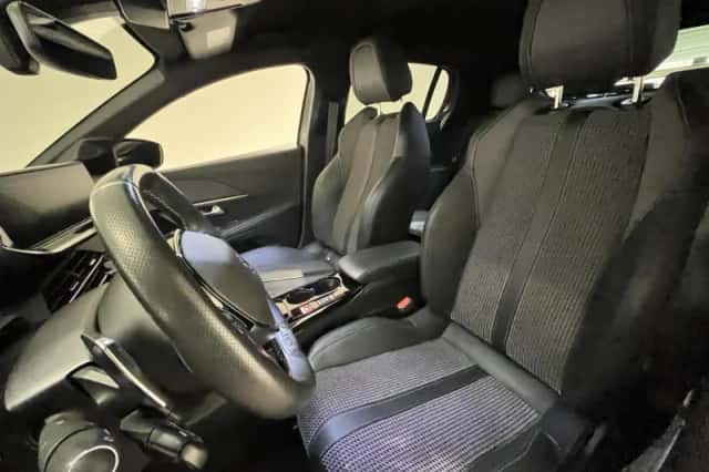 Peugeot 208 (2022) thumbnail 18