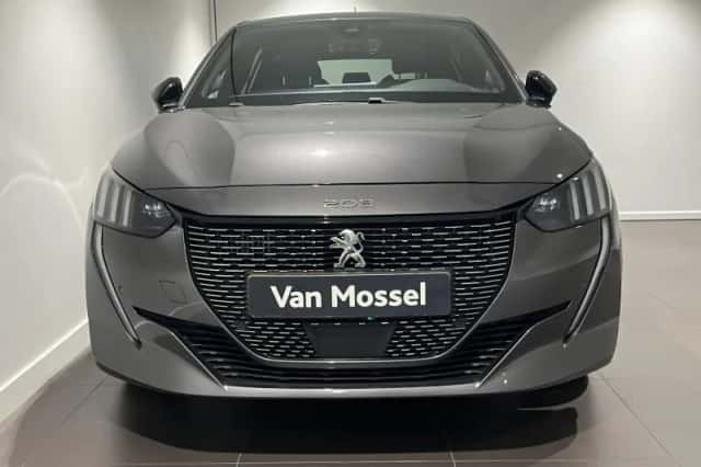 Peugeot 208 (2022) thumbnail 3