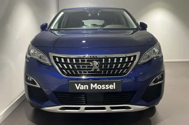 Peugeot 3008 (2019) thumbnail 3