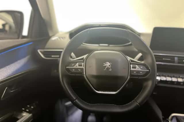 Peugeot 3008 (2019) thumbnail 6