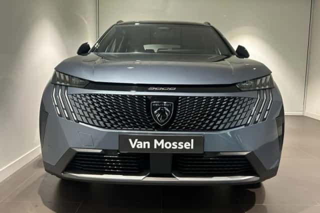 Peugeot 5008 (2025) thumbnail 3