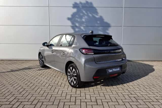 Peugeot 208 (2024) thumbnail 3