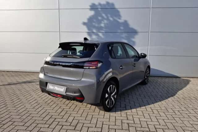 Peugeot 208 (2024) thumbnail 5