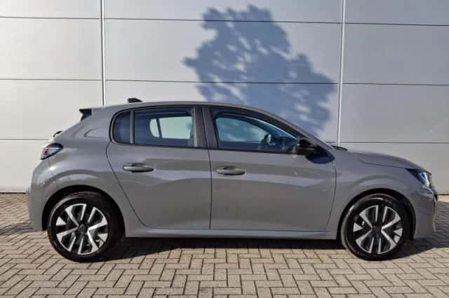 Peugeot 208 (2024) thumbnail 6