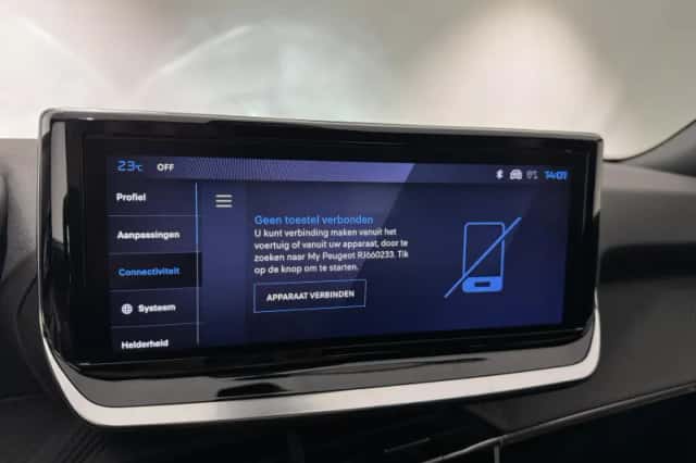 Peugeot 2008 (2024) thumbnail 14
