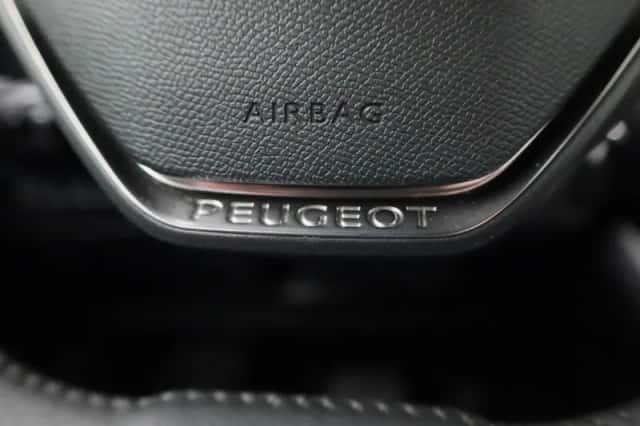Peugeot 2008 (2023) thumbnail 23