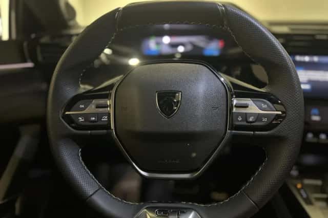 Peugeot 408 (2025) thumbnail 6