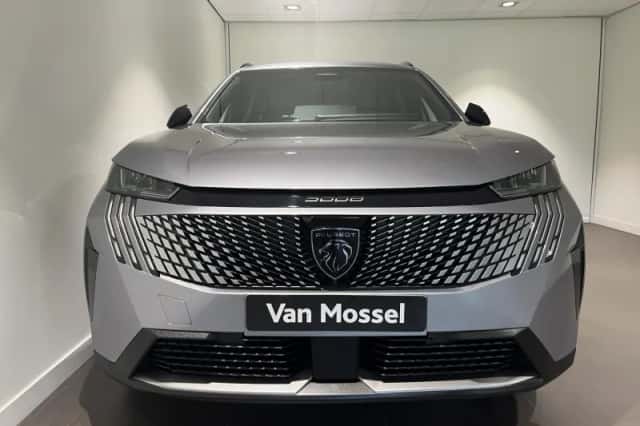 Peugeot 5008 (2025) thumbnail 3