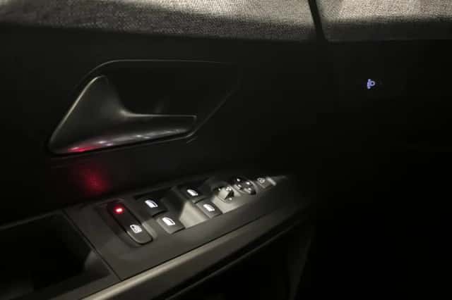 Peugeot 5008 (2025) thumbnail 10