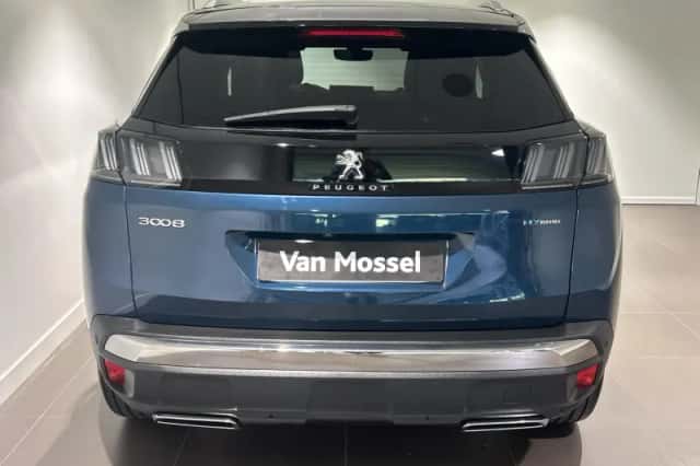 Peugeot 3008 (2023) thumbnail 5
