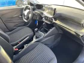 Peugeot 208 (2024) thumbnail 2