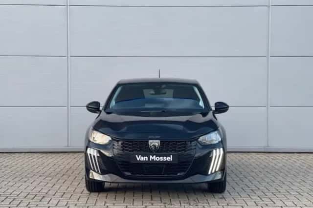Peugeot 208 (2024) thumbnail 3