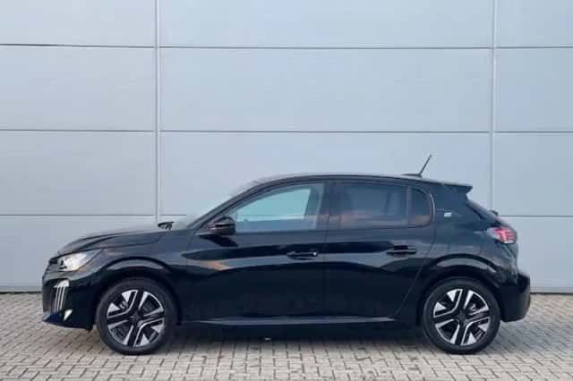 Peugeot 208 (2024) thumbnail 5
