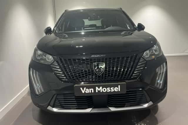 Peugeot 2008 (2024) thumbnail 3