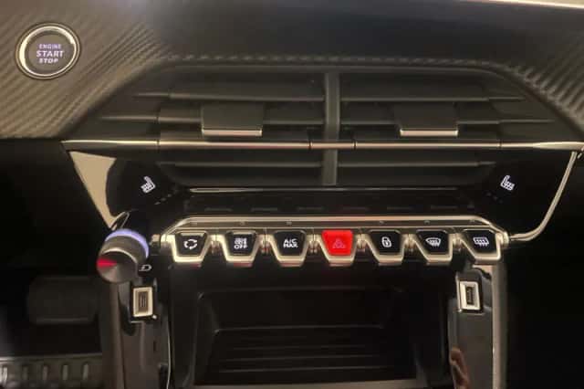 Peugeot e-208 (2023) thumbnail 15