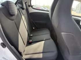 Peugeot 108 (2021) thumbnail 12