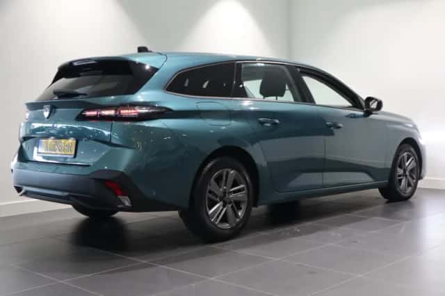 Peugeot 308 (2023) thumbnail 5
