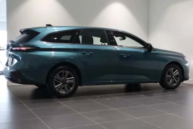 Peugeot 308 (2023) thumbnail 6