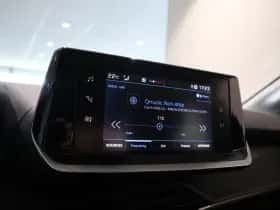 Peugeot 208 (2022) thumbnail 13