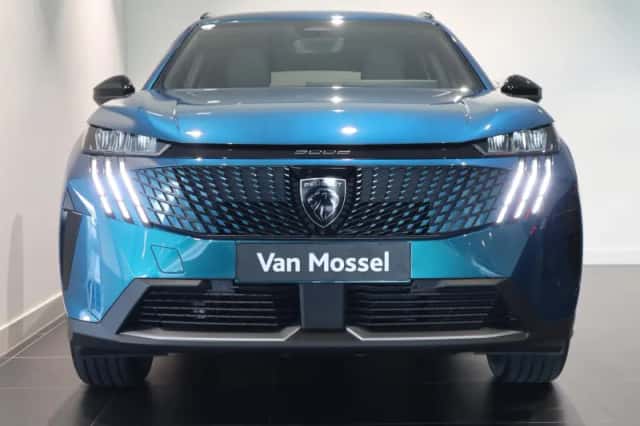Peugeot 5008 (2025) thumbnail 2