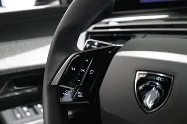 Peugeot 5008 (2025) thumbnail 36