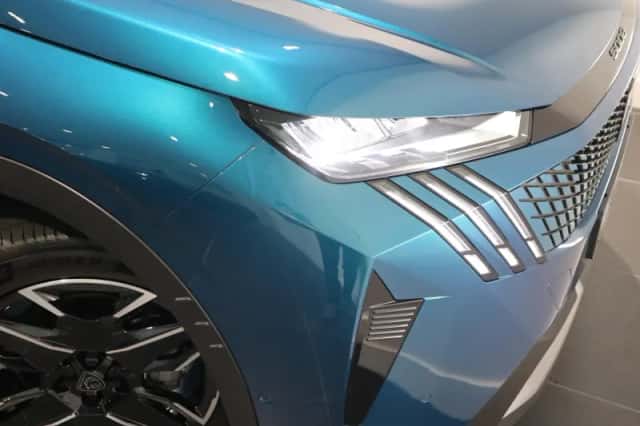 Peugeot 5008 (2025) thumbnail 45